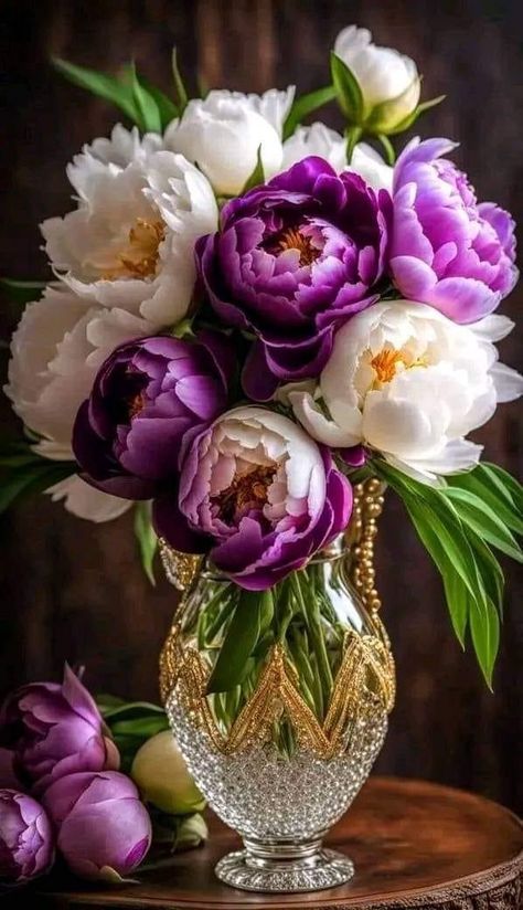 Peonies In A Vase, Vase Rose, Purple Peony, Purple Flowers Wallpaper, Purple Peonies, Flower Vase Arrangements, Flower Art Images, Beautiful Bouquet Of Flowers, Beautiful Flower Arrangements