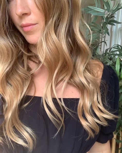 Wheat Blonde, Faded Hair Color, Fall Blonde Hair Color, Fall Blonde Hair, Hair Highlights And Lowlights, Fall Blonde, Warm Blonde, Faded Hair, Blonde Hair Shades