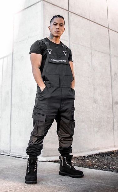 Mens Dungarees Street Style, Wearpack Outfit Men, Mens Coverall Outfit, Mechanic Aesthetic Outfit Men, Mechanic Fashion Men, Mens Dungarees Outfit, Dungarees Outfit Men, Men Overalls Outfits, Mens Overalls Outfits