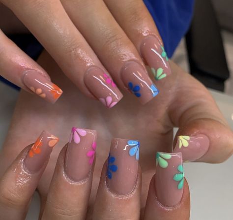 Acrylic Nails Flower, Summer Manicure Ideas, Acrylic Nails Square, Nails Flower, Spring Acrylic Nails, Cute Simple Nails, Summer Manicure, Summery Nails, Blush Nails