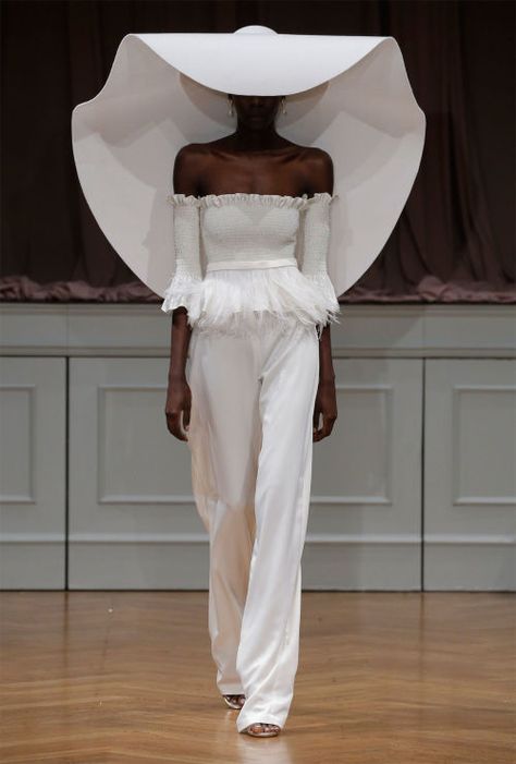 Alon Livne, Catty Noir, White Clothing, Bridal Fashion Week, Wedding Dress Trends, White Bridal, Fall 2017, Looks Style, Mode Inspiration