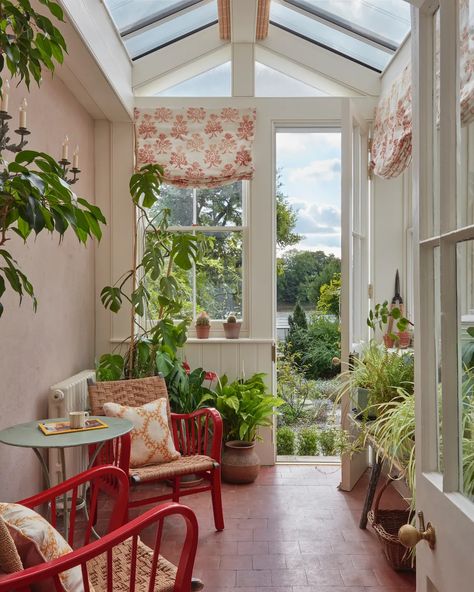 A glorious riverside house in west London refreshed and revived by Kate Guinness | House & Garden Kate Guinness, Red Dining Room, Riverside House, London Townhouse, Dado Rail, Antique Dining Tables, Floor Sitting, House Garden, West London