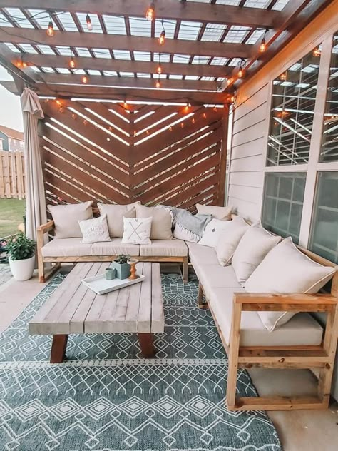 Pergola Privacy, Privacy Wall On Deck, Boho Backyard, Enneagram 3, Today Was A Good Day, Privacy Wall, Pergola Ideas, Casa Vintage, Outdoor Privacy