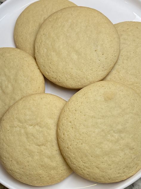 Southern Tea Cakes Recipe Tea Cake Cookie Recipe, Spilling The Sweet Tea, Fun Recipes To Make, Old Fashioned Tea Cakes, Tea Cakes Southern, Southern Tea, Tea Cake Cookies, Southern Cooking Recipes, Easy Teas