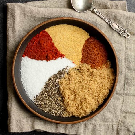 Homemade BBQ Rub Montreal Steak Seasoning Recipe, Homemade Bbq Rub, Steak Seasoning Recipe, Montreal Steak Seasoning, Bbq Rub Recipe, Homemade Dry Rub, Bbq Dry Rub, Homemade Fajita Seasoning, Dry Rub Recipes