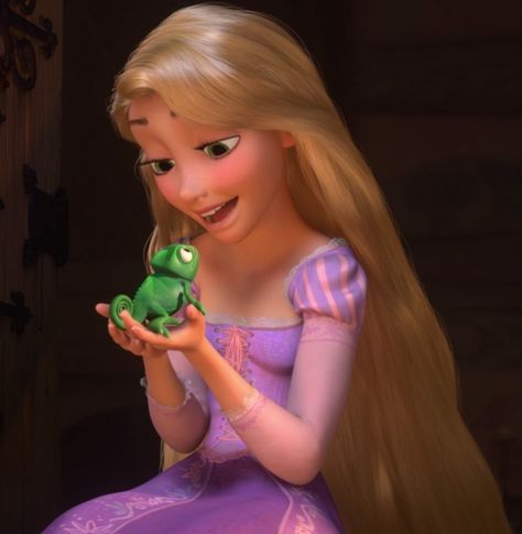 Rapunzel & Pascal Tangled Images, Romantic Bf, Rapunzel Edits, Rapunzel Pascal, Movie Duos, Disney Castles, Disney Nerd, Wonderful World Of Disney, Disney Rapunzel