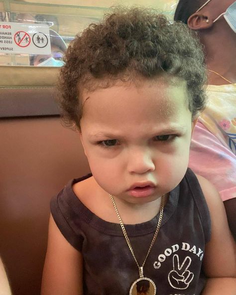 Jenesis Sanchez, Baby Humor, Monday Mood, Top 40, Facial Expressions, 1 Or 2, Facial, Baby Humour