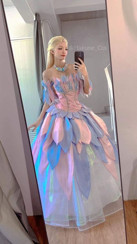 Barbie Cosplay, Recycled Dress, Gaun Fashion, Aesthetic Dress, Barbie Princess, Fairytale Dress, Fantasy Dress, Barbie Dress, Fantasy Fashion