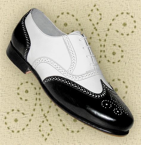 - These are a handmade reproduction of classic Swing Era oxford dress shoes. - Features the Aris Allen Raw Sole: a flexible leather sole and heel with a rubber layer in the middle of the heel for extr Leather Wedding Shoes, Spectator Shoes, Quality Leather Boots, Mode Shoes, Custom Design Shoes, Leather Wedding, Leather Boot Shoes, Formal Shoes For Men, Shoes Dress