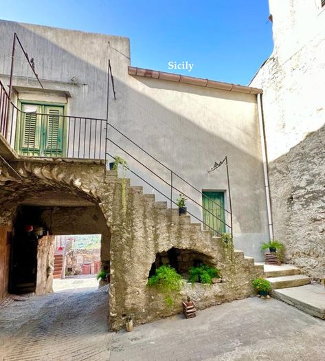 Two-Level Sicily Home For Sale With Views $26K USD - Old Houses Under $50K Houses For Sale, Ski Resort, Detached House, One Bedroom, The Coast, Palermo, Home For Sale, Sicily, Old Houses