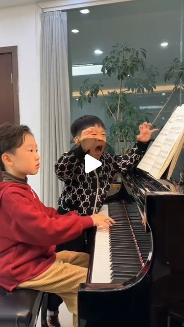 Street Piano, Piano Lessons For Kids, Kids Piano, Piano Practice, Piano Video, Piano Cover, March 5, Piano Lessons, Piano