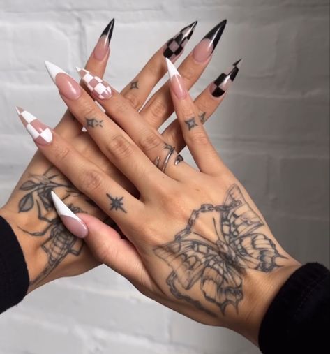 Almond Nails Edgy, One Hand Long Nails One Hand Short, Tattoo Art Nails, Opposite Nails On Each Hand, Number Nail Art, 1994 Nails, Edgy Stilleto Nails Designs, Sophisticated Nail Art, Nail Graphic Design