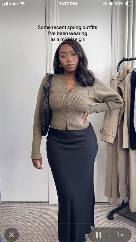 Modest Dressing Black Women, Jw Winter Outfits, Outfits Winter Black Women, Church Outfits For Winter, Feminine Winter Outfits Girly, Winter Outfits Girly, Formal Christmas Party Outfit, Modest Skirt Outfits, Winter Outfits With Skirts