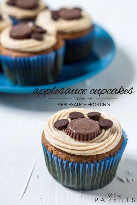 Applesauce Frosting, Work Cupcakes, Paw Print Cupcakes, Applesauce Cupcakes, Puppy Cupcakes, Dog Themed Birthday Party, Dog Cupcakes, Pets Movie, Dog Themed Parties