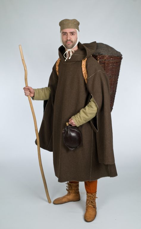 gardecorps 13th-14th century Middle Ages Clothing, High Middle Ages, Armor Clothing, Medieval Clothes, Historical Clothes, Medieval Style, Medieval Costume, Period Outfit, Century Clothing