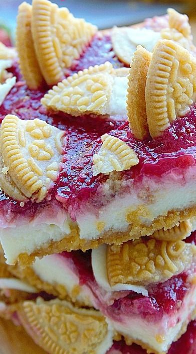 Golden Oreo Strawberry Cheesecake Bars Strawberry Oreo Cheesecake, Strawberry Cheesecake Bars, Golden Oreo, Think Food, Strawberry Fields, Cheesecake Bars, Yummy Sweets, Strawberry Cheesecake, How Sweet Eats