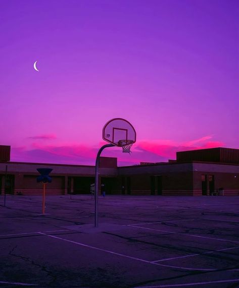 Basketball Wallpapers Aesthetic, Wallpapers Basketball, Wallpapers Purple, Cool Basketball Wallpapers, Basketball Wallpapers, Cool Basketball, Aesthetic Green, Basketball Hoop, Aesthetic Pink