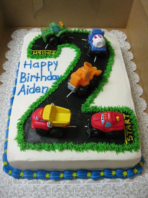 "2" cake | 1/4 sheet cake. White cake with buttercream frost… | Flickr Racetrack Cake, Race Track Cake, Second Birthday Cakes, Wheel Cake, Cars Birthday Cake, Transportation Birthday, Homemade Birthday Cakes, 2 Birthday Cake, Car Cake