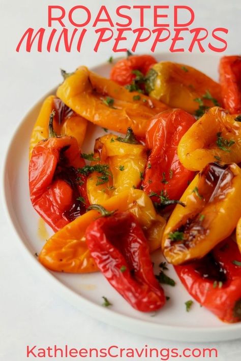 Roasted Mini Peppers, Mini Peppers Recipes, Mini Bell Peppers, Sweet Pepper Recipes, Pepper Sauce Recipe, Mini Peppers, Healthy Low Carb Dinners, Veggie Casserole, Mini Sweet Peppers