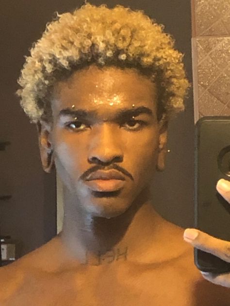 Blonde Hair Dye Men, Black Man With Dyed Hair, Black Guy Blonde Hair, Platinum Blonde Hair Black Man, Blonde Afro Men, Afro Hair Boy, Black Guy Bleached Hair, Bleached Hair Men, Ginger Hair Men