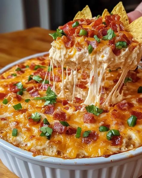 Loaded Nacho Layered Dip with Sour Cream Nacho Layer Dip Recipes, Cold Nacho Dip Recipes, 3 Layer Dip, Nacho Layer Dip, Baked Nacho Dip, Nacho Chip Dip, Nacho Dip With Cream Cheese, Nachos Dip, Layered Dips