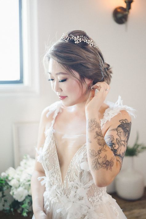 No Blushing Brides Here! These Bridal Beauties Are OWNING Their Sexy Wedding Gowns Feathered Wedding Dress, Whimsical Tattoo, Dress Tattoo, Girl Wedding Dress, Her Tattoo, Candlelit Wedding, Feather Gown, Brides With Tattoos, Creative Fashion Photography