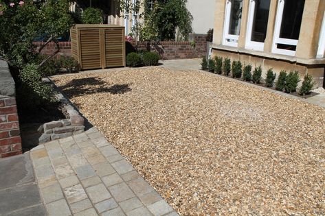 Town Gravel Drive - Outerspace Small Front Driveway Ideas Uk, Front Driveway Ideas Uk, Gravel Driveway Ideas, Gravel Resin, Pebble Driveway, Front Driveway Ideas, Front Garden Ideas Driveway, Entrance Landscaping, Gravel Driveways