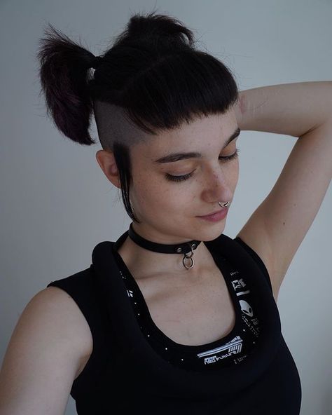 ch527kerosene (@catchingkerosene) • Instagram photos and videos Hair Half Shaved, Shaved Long Hair, Oc Hair, Gender Euphoria, Hair References, Undercut Long Hair, Shaved Hair Cuts, Half Shaved Hair, Half Shaved