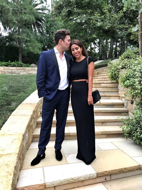 Wedding Guest Couple Outfit, Formal Couple Outfits, Wedding Guest Couple, Modest Two Piece, Semi Formal Wedding Attire, Cocktail Wedding Attire, Outfit Suggestions, Black Formal Gown, Beach Wedding Outfit