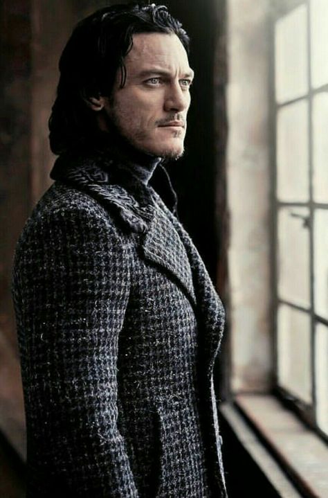 Luke Evans Luke Evans Dracula, Dracula Untold, Male Models Poses, Luke Evans, Black Families, Have A Wonderful Day, Wonderful Day, Poses For Men, Pretty Men