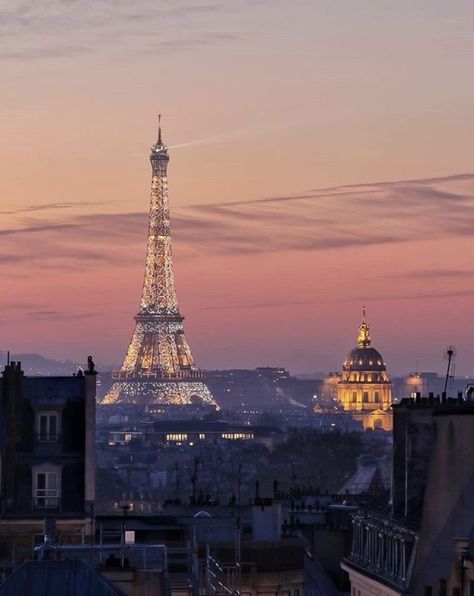 Night In Paris, France Aesthetic, Paris Dream, Paris Vibes, Paris Pictures, Paris Aesthetic, Paris Photo, Dream City, The Eiffel Tower