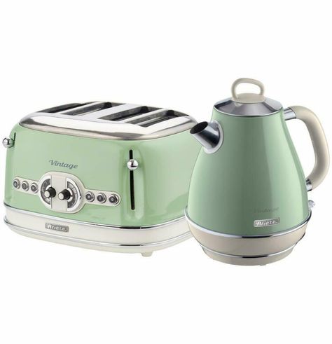 Ariete Retro Style Jug Kettle and 4 Slice Toaster Set, Vintage Style Design - Green. #toaster #electrickettle #teakettle #vintagelook #retroeasthetic #retrostyle1950s #retrotoaster #retrostyletoaster #weddinggiftideas #birthdaygiftideas #giftware #vintagetoasterretro #retrokitchendecor #retrokitchenappliances #vintagestyletoaster #weddingregistrylist Green Tea Kettle, Kettle Toaster, Vintage Toaster, Retro Kitchen Appliances, Retro Toaster, Kitchen Devices, 4 Slice Toaster, Kettle And Toaster Set, Kettle And Toaster