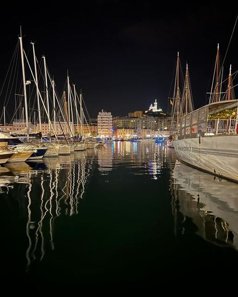 Tiktok Photos, Sailboat Photography, Marseille France, Sail Boats, Old Port, My Obsession, Europe Trip, Night Photos, Photographer Photo