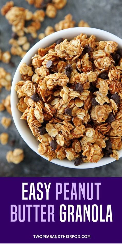 Recipe Using Applesauce, Peanut Butter Granola Recipe, Almond Butter Granola, Homemade Granola Recipe, Easy Homemade Granola, Best Granola, Granola Recipe Homemade, Zoodle Recipes, Peanut Butter Granola