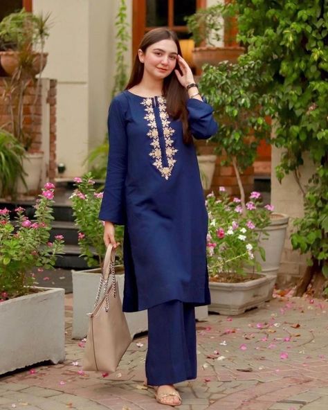 Blue Colour Dress, Simple Kurti Designs, Salwar Designs, Pakistani Fashion Casual, Fancy Kurti, Stylish Short Dresses, Dress Design Patterns, Kurta Designs Women, Basic Wear