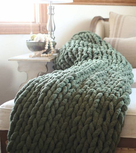 Thick Knitted Blanket, Large Knit Blanket, Chunky Knit Blanket Pattern, Weaving Texture, Knot Blanket, Cable Knit Throw Blanket, Diy Knit Blanket, Cable Knit Blankets, Chunky Knit Throw Blanket