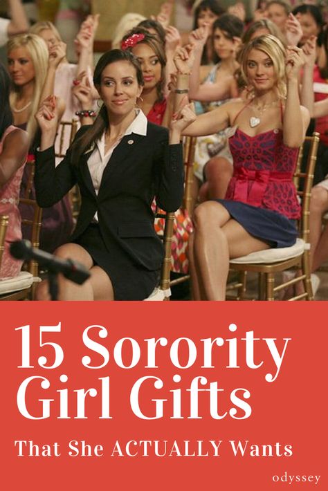 15 #Gifts The #Sorority Girl On Your #Christmas List ACTUALLY Wants Gifts For Sorority Sisters, Sorority Christmas, Sister Gift Ideas, College Girl Gifts, Fun Wine Glasses, Christmas Lists, Decorated Wine Glasses, Starbucks Gift Card, Starbucks Gift