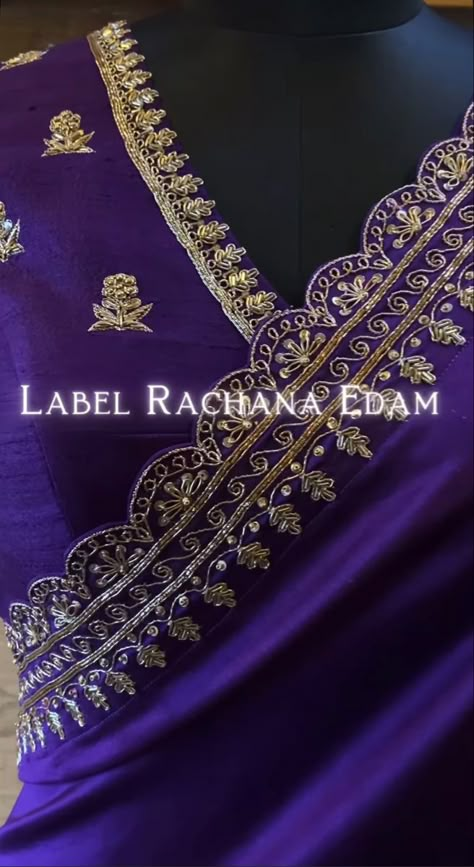 Maggam Work Borders For Saree, Bandhni Saree Blouse Design, Boat Neck Blouse Design, Hand Beaded Embroidery, Fashionable Saree Blouse Designs, Cutwork Blouse Designs, Sari Blouse Designs, Maggam Work Blouse Designs, Saree Designs Party Wear