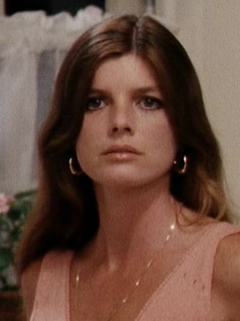 Katherine Ross Style, Katharine Ross Style, Stepford Wives 1975, Dramatic Classic Kibbe, The Stepford Wives, Katherine Ross, Taurus Rising, Classic Kibbe, Stepford Wives