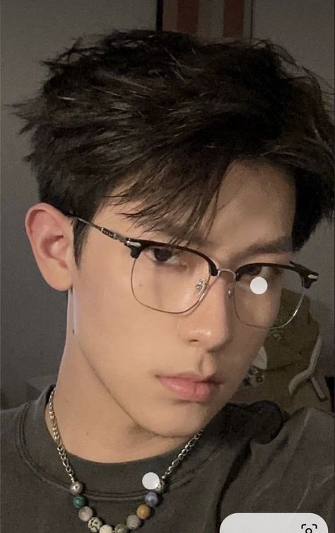 Korean Style Glasses Man, Neat Haircut For Men, Korean Men With Glasses, Asian Men With Glasses, Asian Men Glasses, Asian Haircuts, Asian Glasses, Short Hair Glasses, Ivy League Haircut