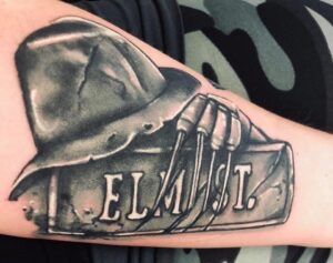 FREDDY KRUGER TRIBUTE TATTOO Freddy Krueger Tattoos, Elm Street Sign Tattoo, Horror Filler Tattoos, Freddy Krueger Flash Tattoo, Freddie Kruger Drawing, Freddie Cruger Tattoos, Freddie Kruger Tattoo, Freddy Krueger Tattoo Ideas, Freddy Tattoo Design