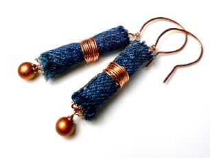 Anting Manik, Denim Earrings, Jewelry Repurposed, Etsy Jewelry Handmade, Repurposed Denim, Blue Jeans Crafts, Denim Jewelry, Fabric Earrings, Jeans Collection