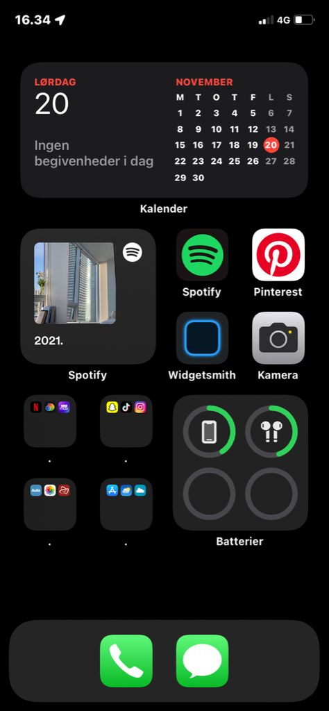 Home Screen Organization Iphone Simple, Iphone 13 Pro Max Home Screen Layout, Home Screen Layout Iphone Aesthetic Dark, Home Screen Ideas Minimalist, Organized Phone Screen, Organize Phone Apps Iphone, Black Homescreen Ideas, Phone Setup Ideas, Iphone Homescreen Organization Ideas