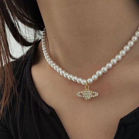 Pearl Space Necklace, Pearl Necklace Planet, Necklace 2023, Planet Pendant, Space Necklace, Planet Necklace, Quinceanera Ideas, Identity Crisis, Pearl Necklace Designs