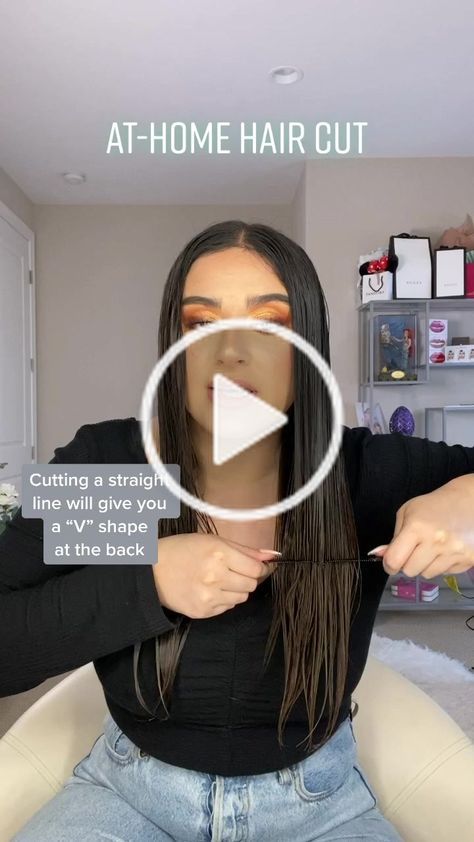 How To Give Yourself Layers Long Hair, Long Layered Hair Diy, Diy Trim Long Hair, Trim My Hair At Home, Haircuts For Long Hair Tutorials, How To Get Layers In Hair, Diy Hair Trim Long Hair, At Home Hair Trim, Hair Cuts At Home Tutorials