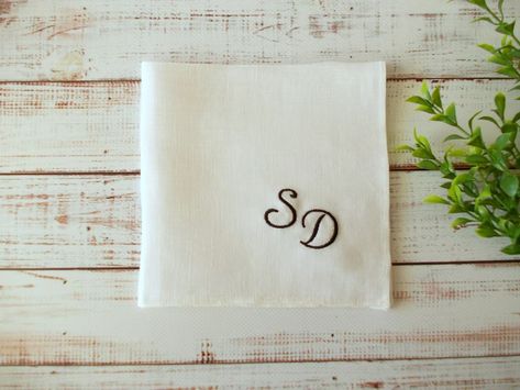 Personalized Embroidered Handkerchief Monogrammed Linen Pocket Square Initials Hankie Linen Embroidered Pocket Square Handkerchief - Etsy Colombia Pocket Square Pattern, Monogrammed Linens, Embroidered Pocket, Handkerchief Men, Embroidered Handkerchief, Embroidery Threads, Personalized Embroidered, Embroidery Pattern, Embroidery Thread