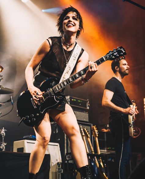 Lzzy Hale Izzy Hale, Lizzy Hale, Heavy Metal Movie, Chicas Punk Rock, Band Aesthetic, 1980’s Fashion, Rock Look, Concert Performance, Mayday Parade Lyrics