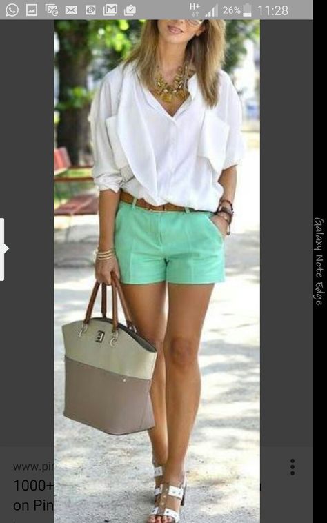 Green Shorts Outfits Women, Green Shorts Outfits, Short Verde, 60 Outfits, Mint Shorts, Mint Green Shorts, Perfect Summer Outfit, Green Mint, Looks Street Style