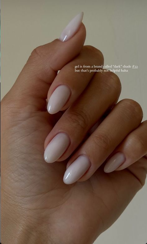 Milky White Short Almond Nails, Neutral Round Nails, Natural Nails Almond Shape, Neutral Almond Nails, Basic Nail Ideas, Everyday Nails, Basic Nail, Hard Gel Nails, Minimal Nails