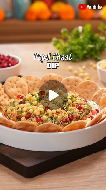 Chaat Recipe Videos, Desi Appetizers For Party, Papdi Chaat Recipe, Hosting Friends, Diwali Food, Chaat Recipe, Appetizers For Party, Party Card, All Of Us